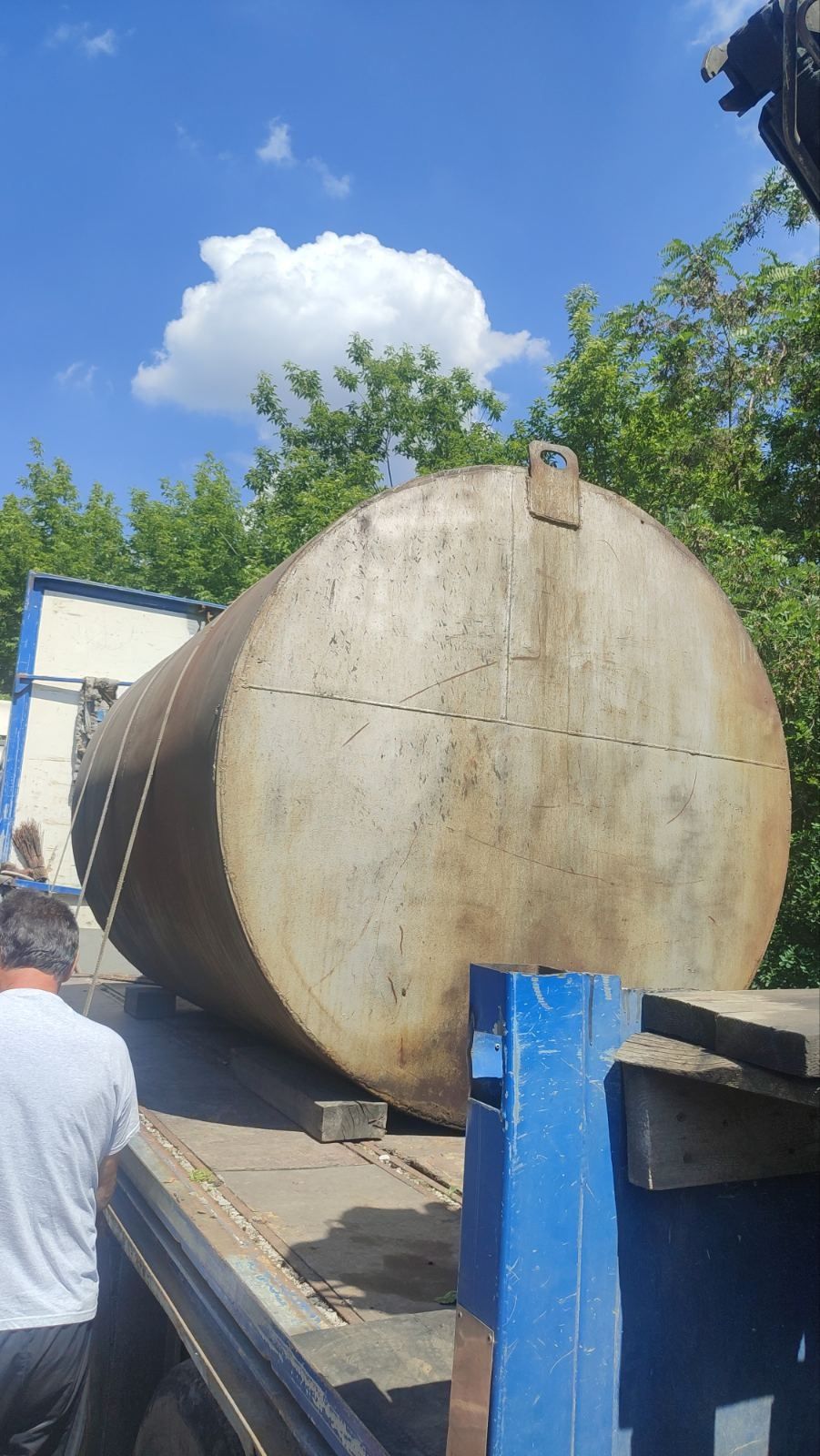 Продам емкость 10 м.куб.