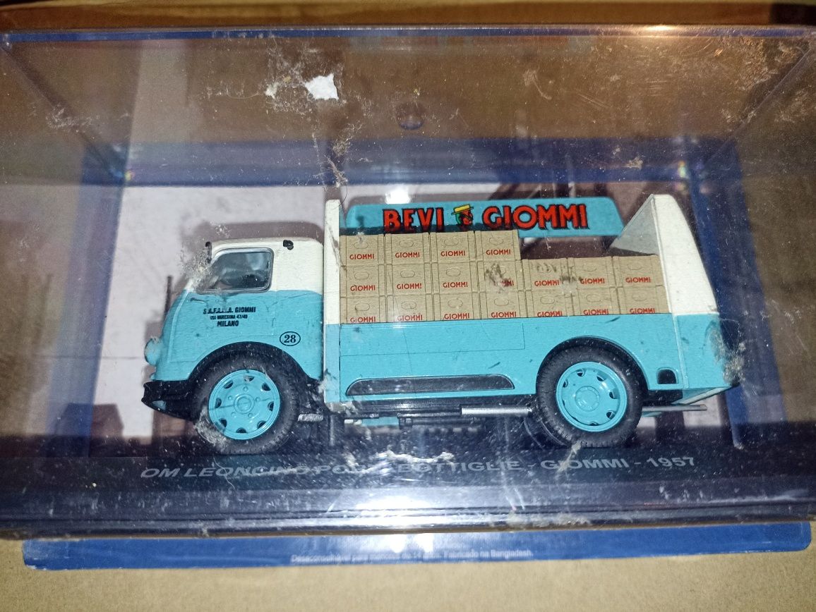 Model OM Leoncino Porta Bottigle giommi 1957 Altaya diecast 1:43