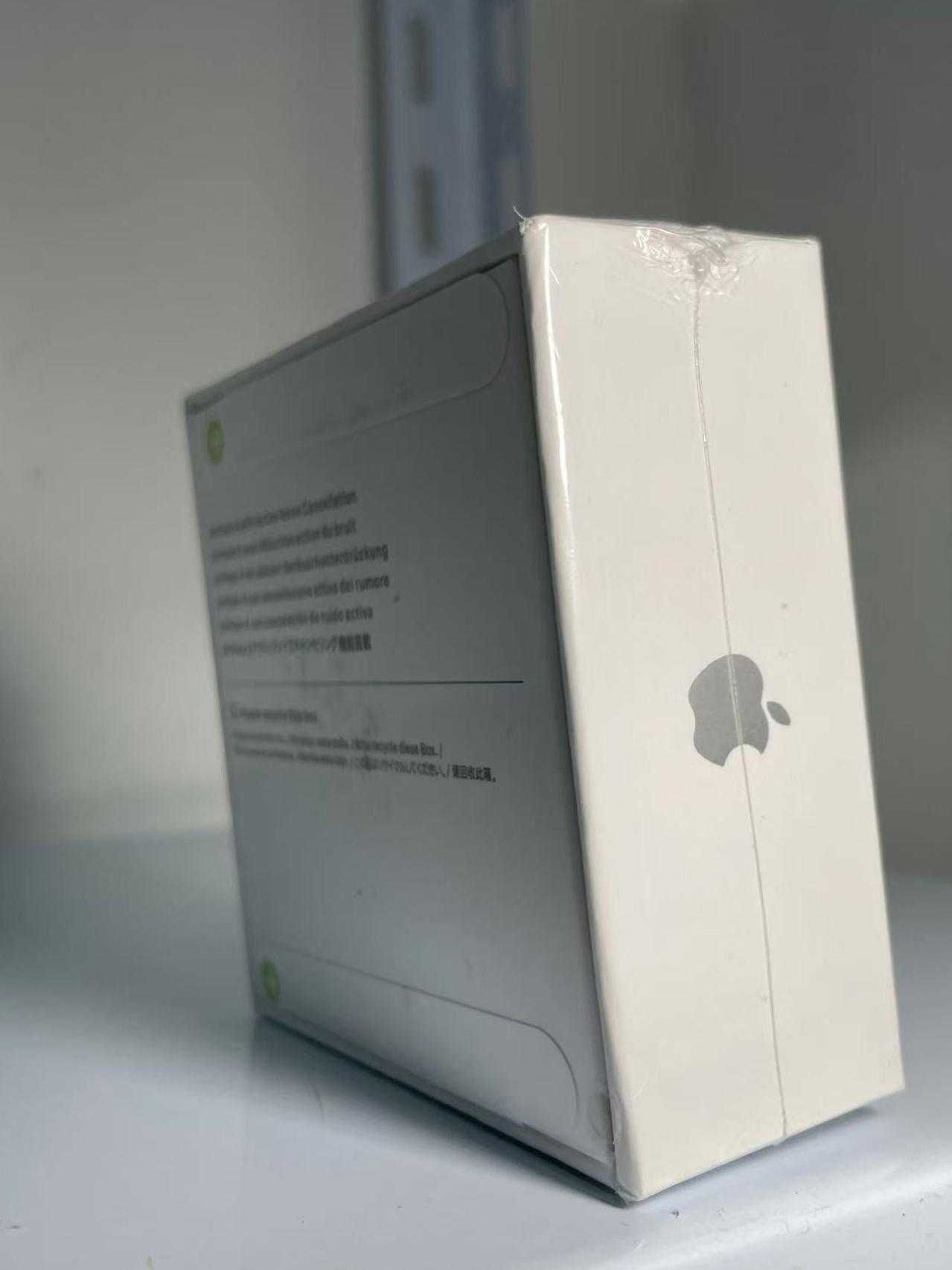 Oryginalne słuchawkiAppleAirPods4A.N.C