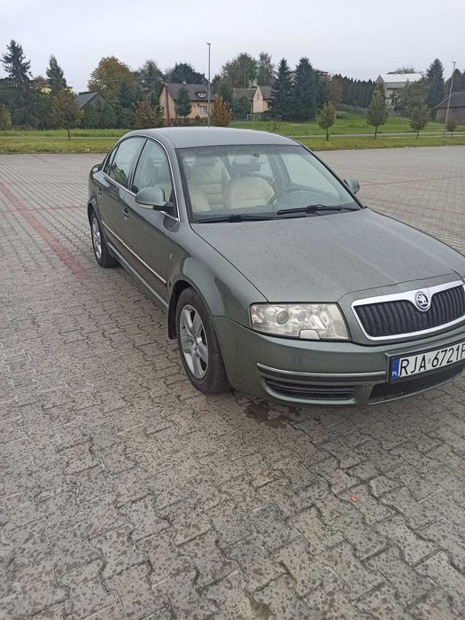 Skoda Superb 2,5TDI V6 Comfort Euro 4
