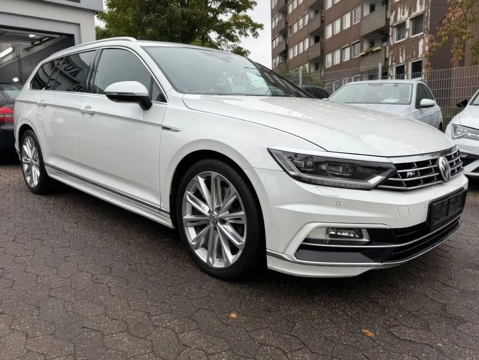 Volkswagen Passat R-line 4Motion Pano      2016