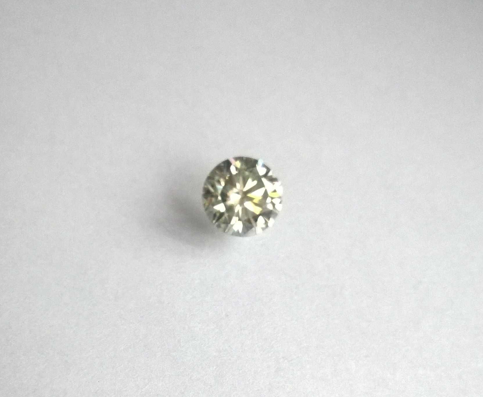 4.5 Ct   Moissanit  10.8  mm   VVS1     oczko na pierścionek