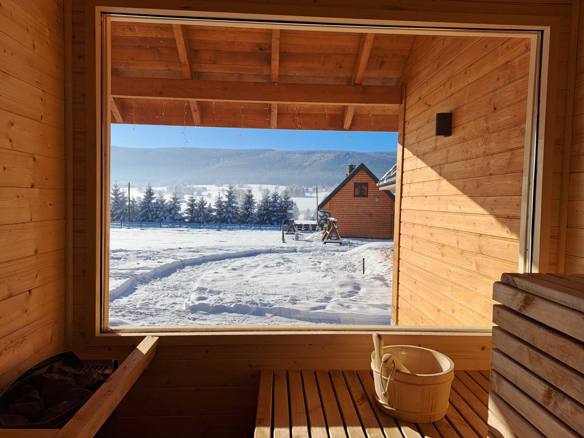 Domek domki w górach Lasówka Zieleniec Góry Sudety nocleg wakacje  SPA