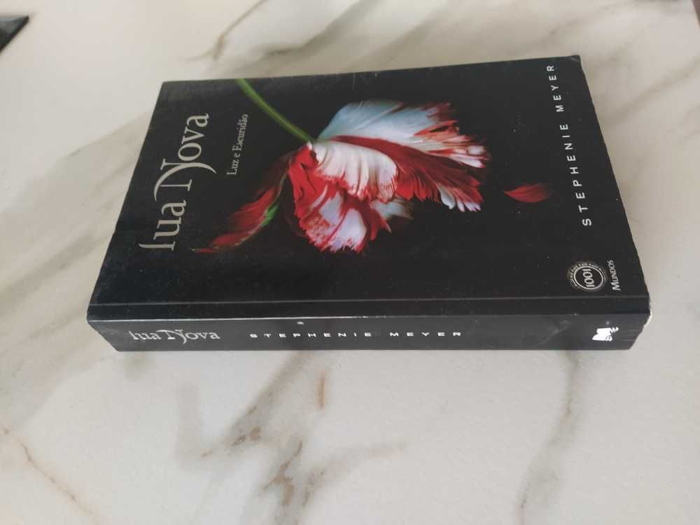 Livro - Lua Nova - Stephenie Meyer