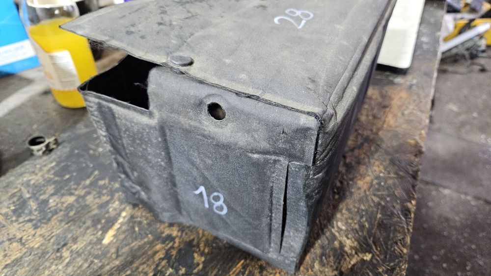 Pokrowiec akumulatora etui 28cm 16cm 18cm etui