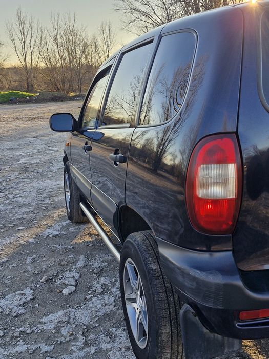Chevrolet Niva 1,7i