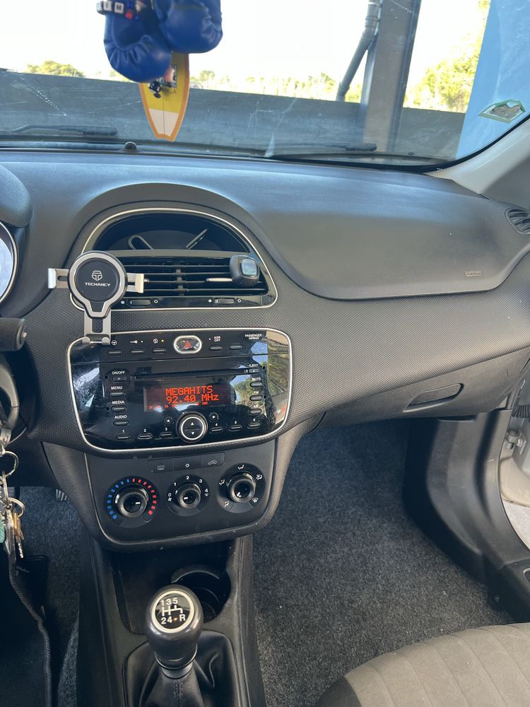 Fiat Punto 2017 (Mandem mensagem)