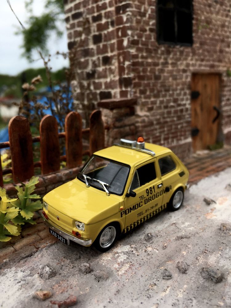 Czasopismo- FIAT 126P POMOC DROGOWA-auta PRL,model,wydanie specjalne