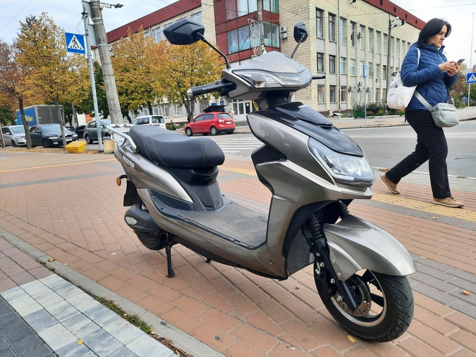 Електроскутер Maxxter. Li ion. Fardriver.