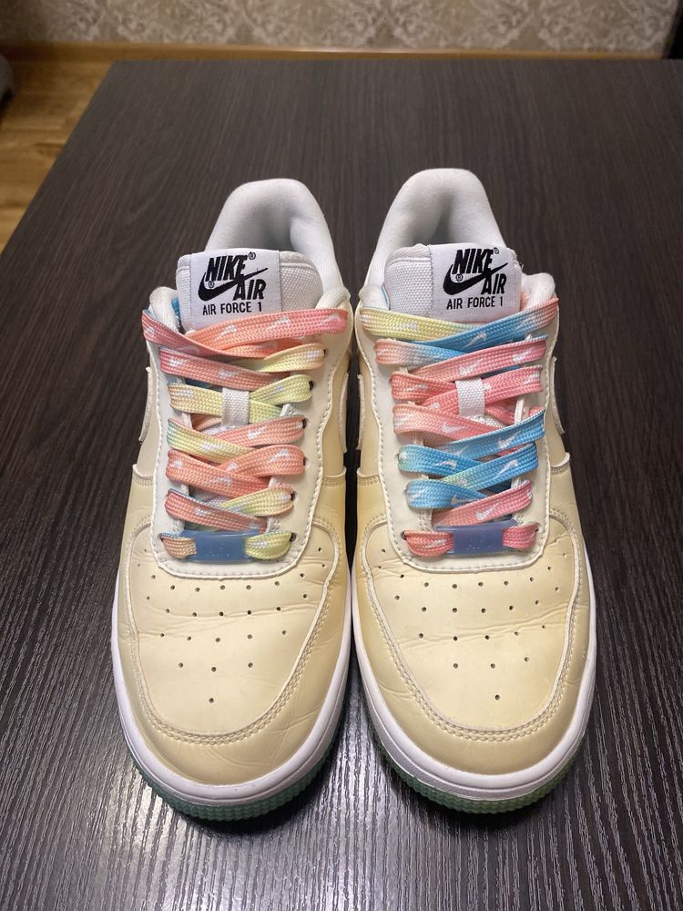 Кросівки жіночі Nike Air Force 1