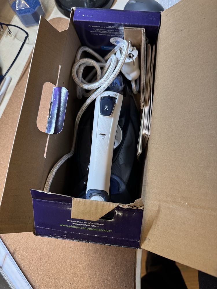 Праска Philips Azure  GC 4556