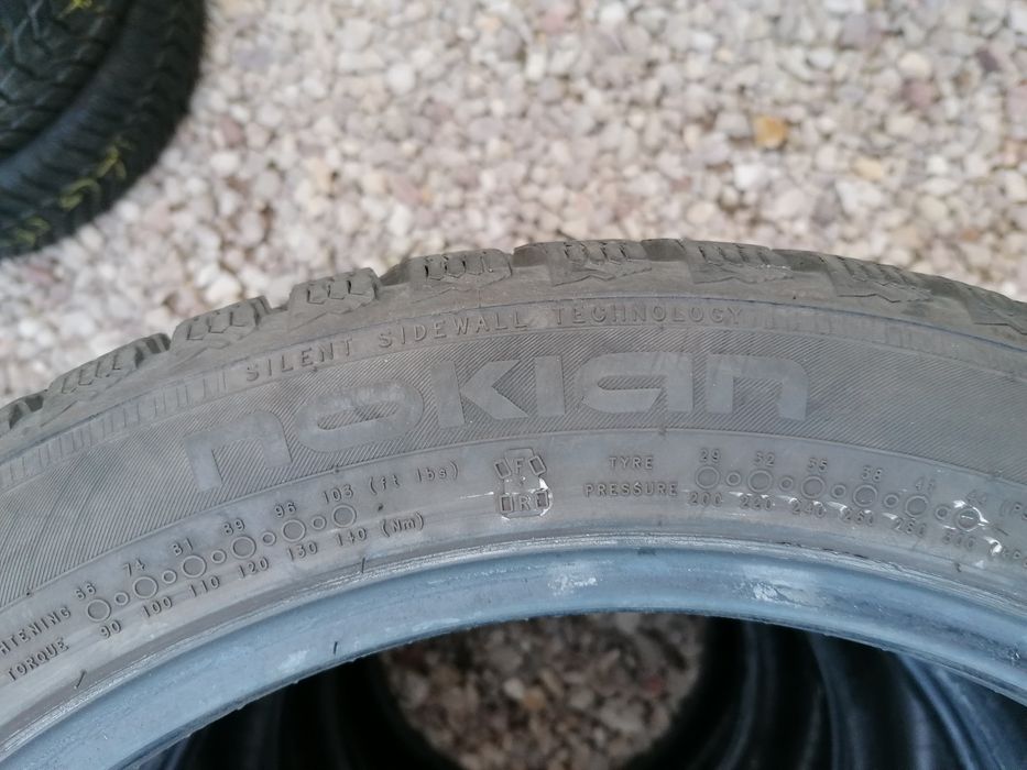 225/45/17 Nokian zimowe