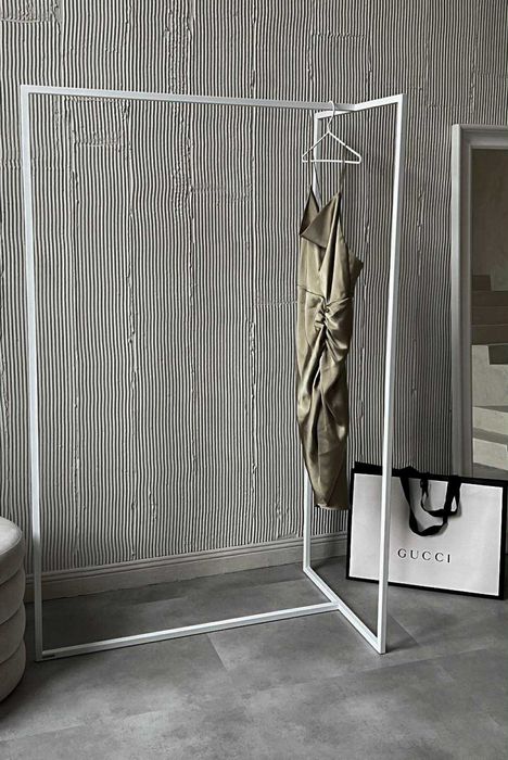 Wieszak solidny metalowy malowany proszkowo