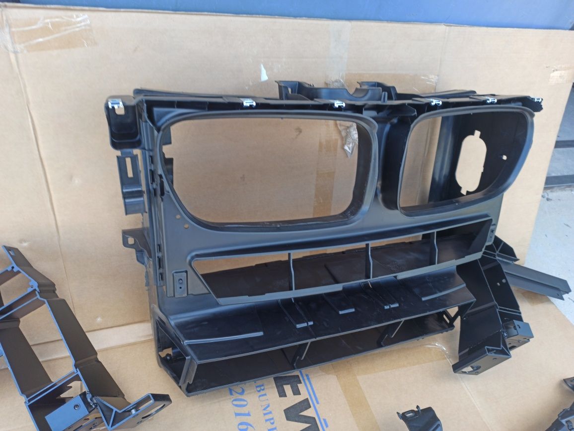 Передня панель телевізор BMW X3 F25 2014-17  51747210476