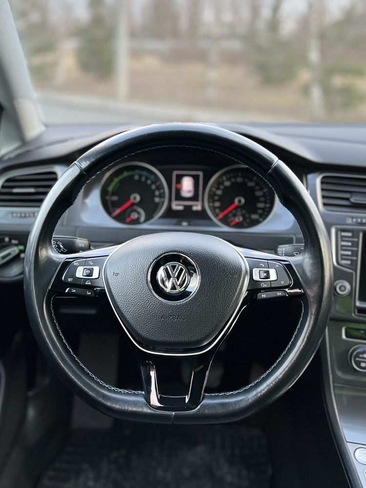 Volkswagen E-Golf