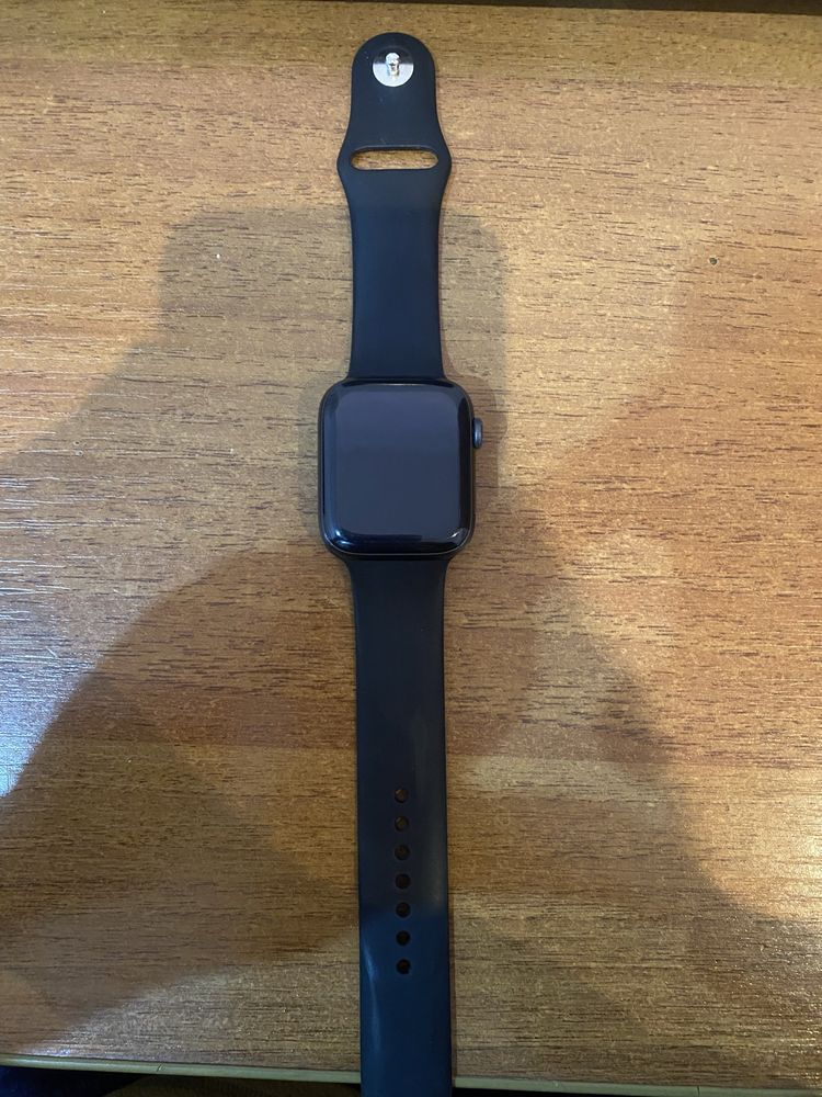 Продам apple watch 6 series 44 mm