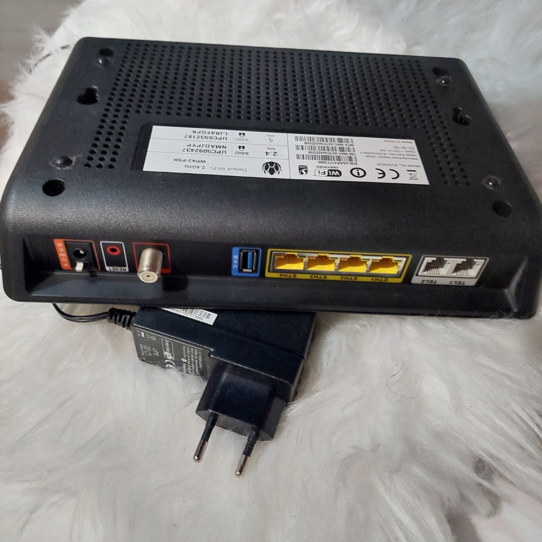 Modem router ubee EVW3226