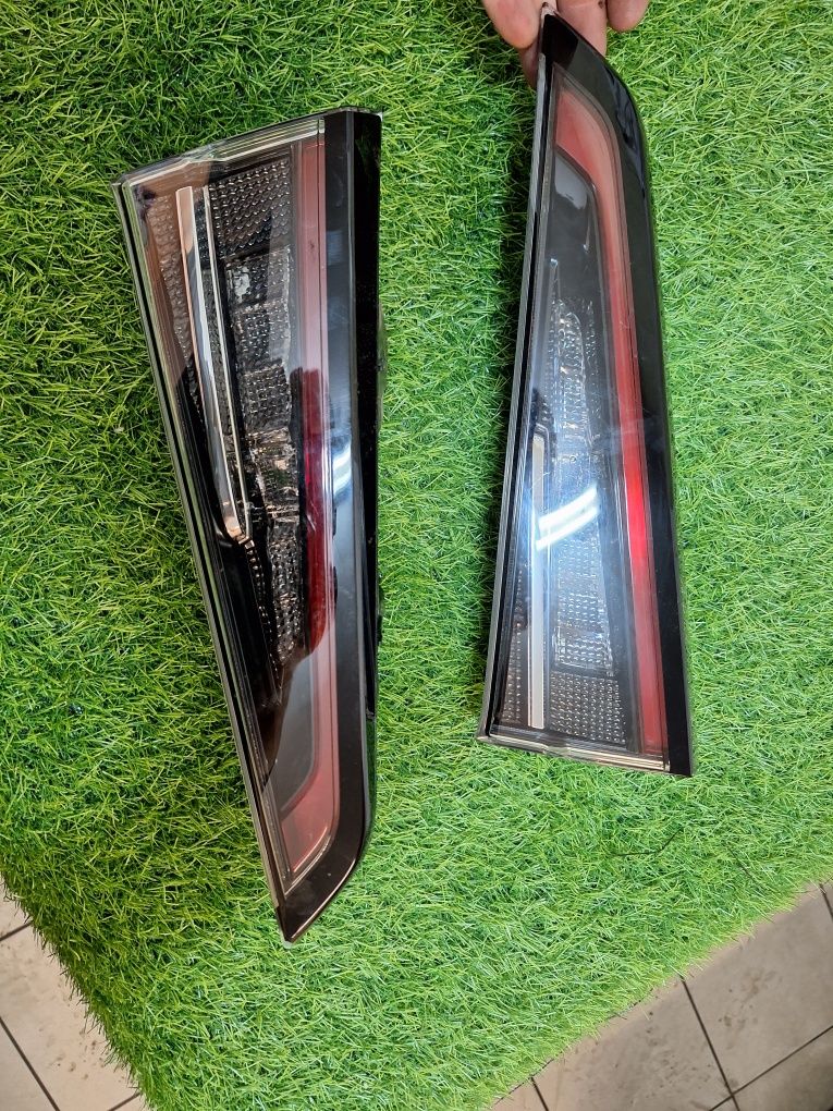 lampa toyota Corolla e21 kombi w klape