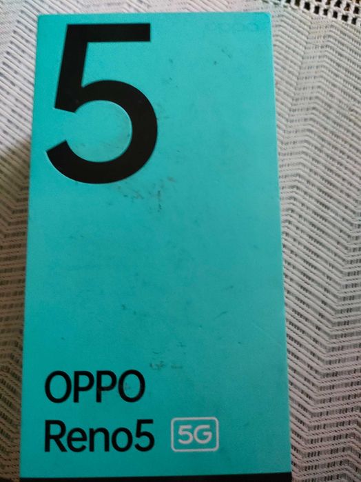 Telefon OPPO Reno5