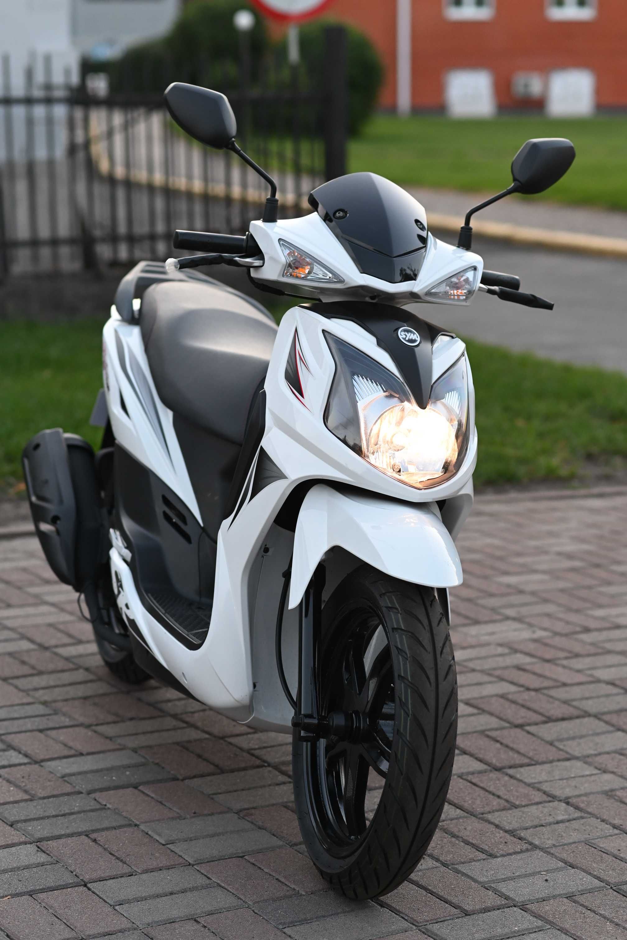 Sym Symphony SR 150 16', колесо, кофр!  Гарантія.