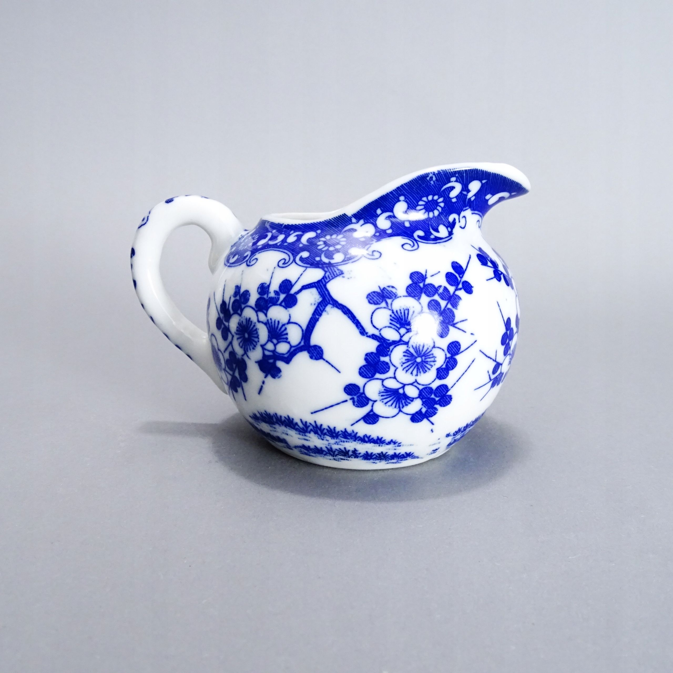 japonia porcelanowy mlecznik kwiat wiśni