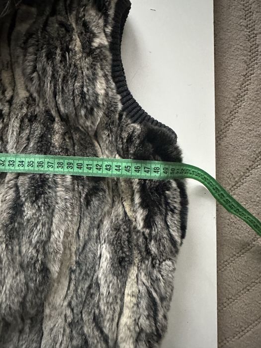 piękna kamizelka futerko naturalne bardzo ładna