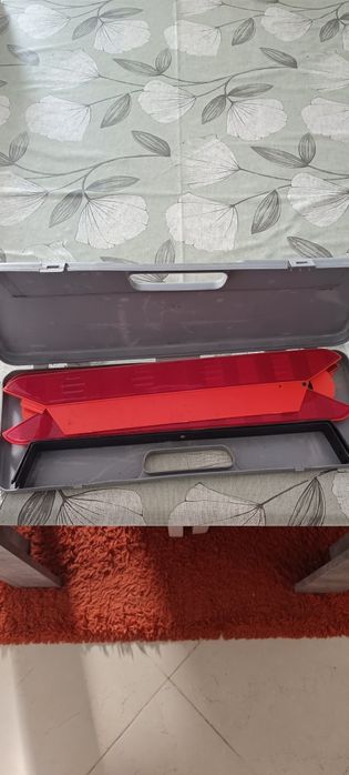 Triângulo de sinalização automóvel