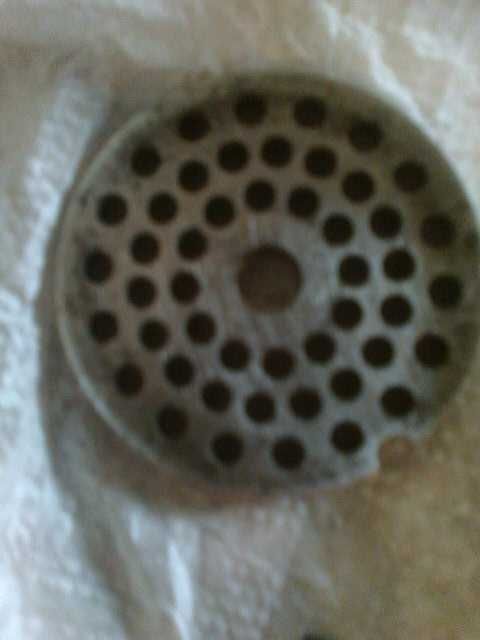 Сеточка и нож к мясорубки набор