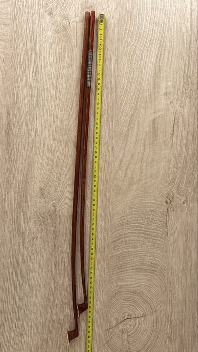 część smyczka do skrzypiec / altówki