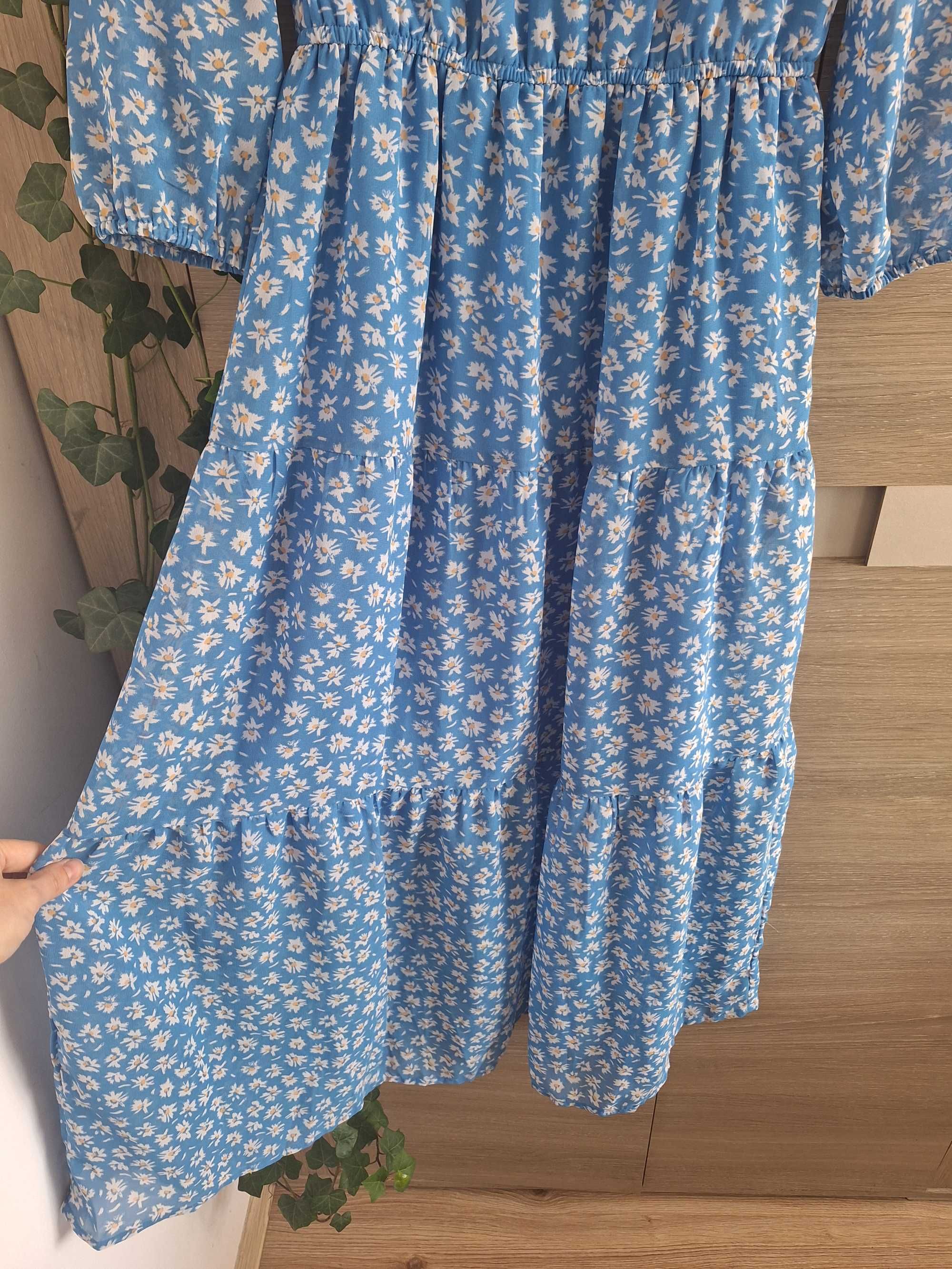 Nowa sukienka w kwiaty maxi XS, S.