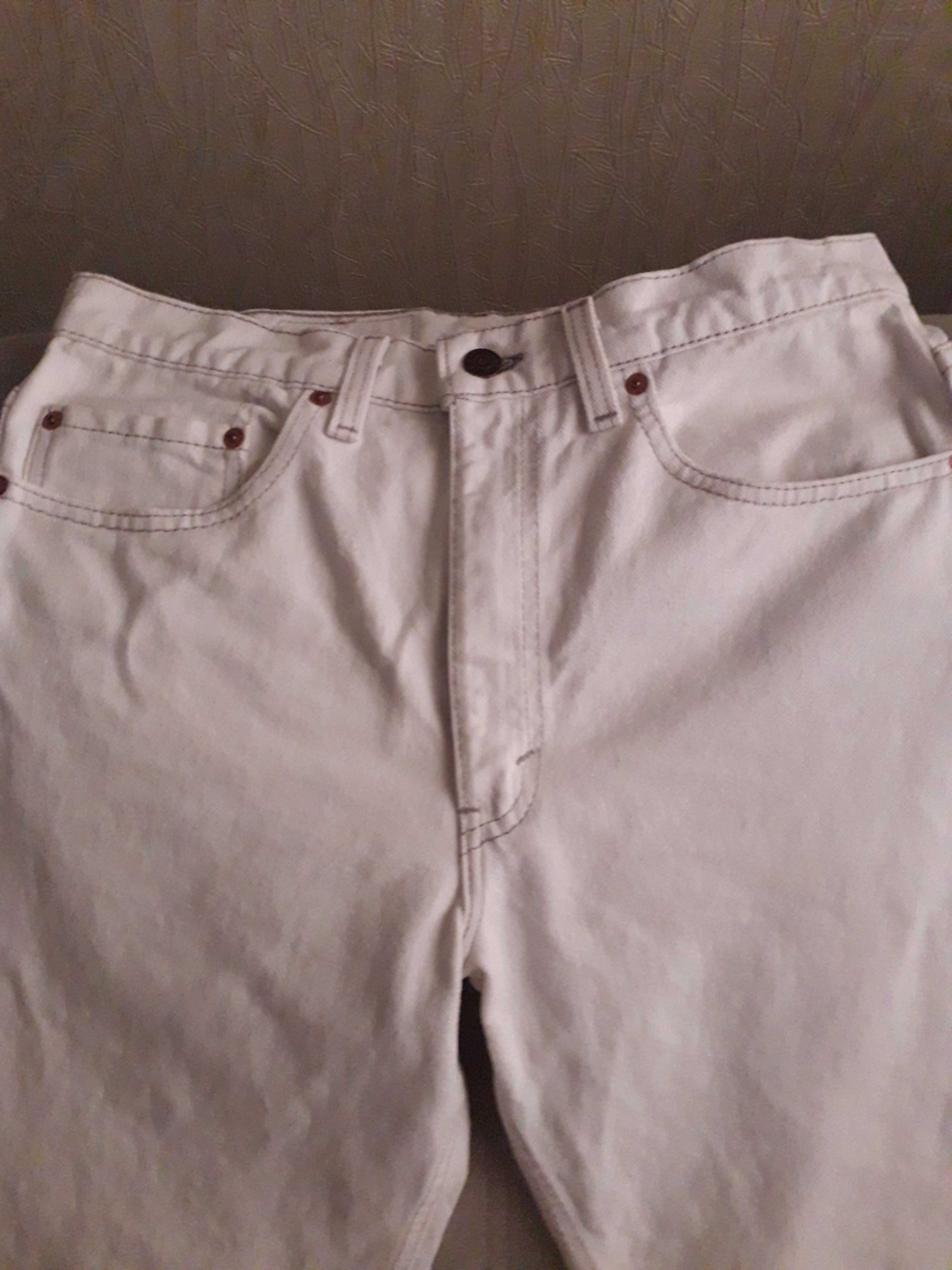джинсы мужские белые Levi Strauss.