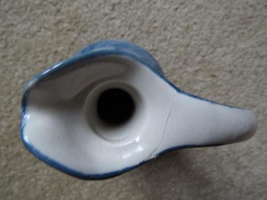 Butelka ceramiczna ozdobna biało-niebieska