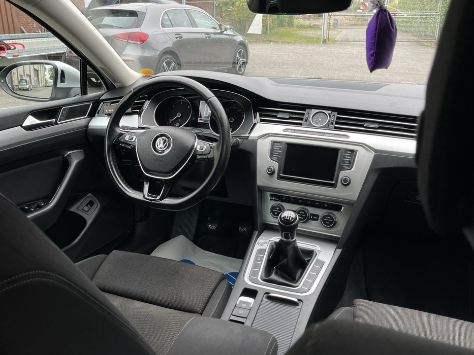 Volkswagen  Passat B8