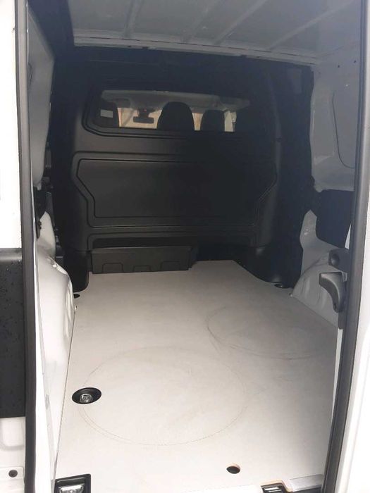 Wynajem pojazdu Fiat Scudo Brygadówka 6-osobowa