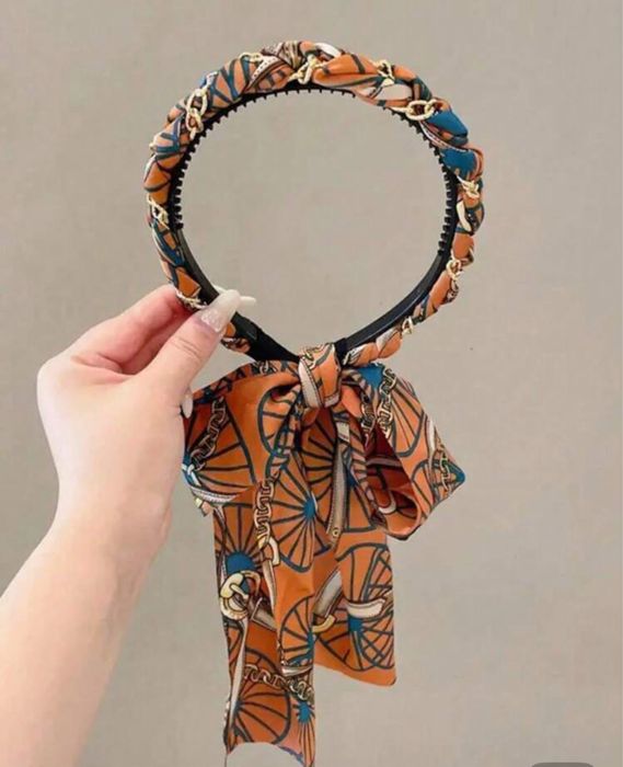 Opaska na wlosy z wiazaniem