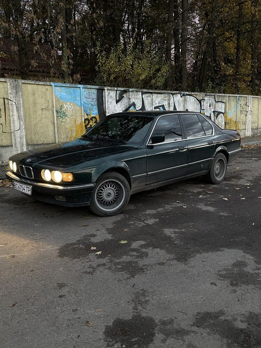 Продам BMW 730 e32