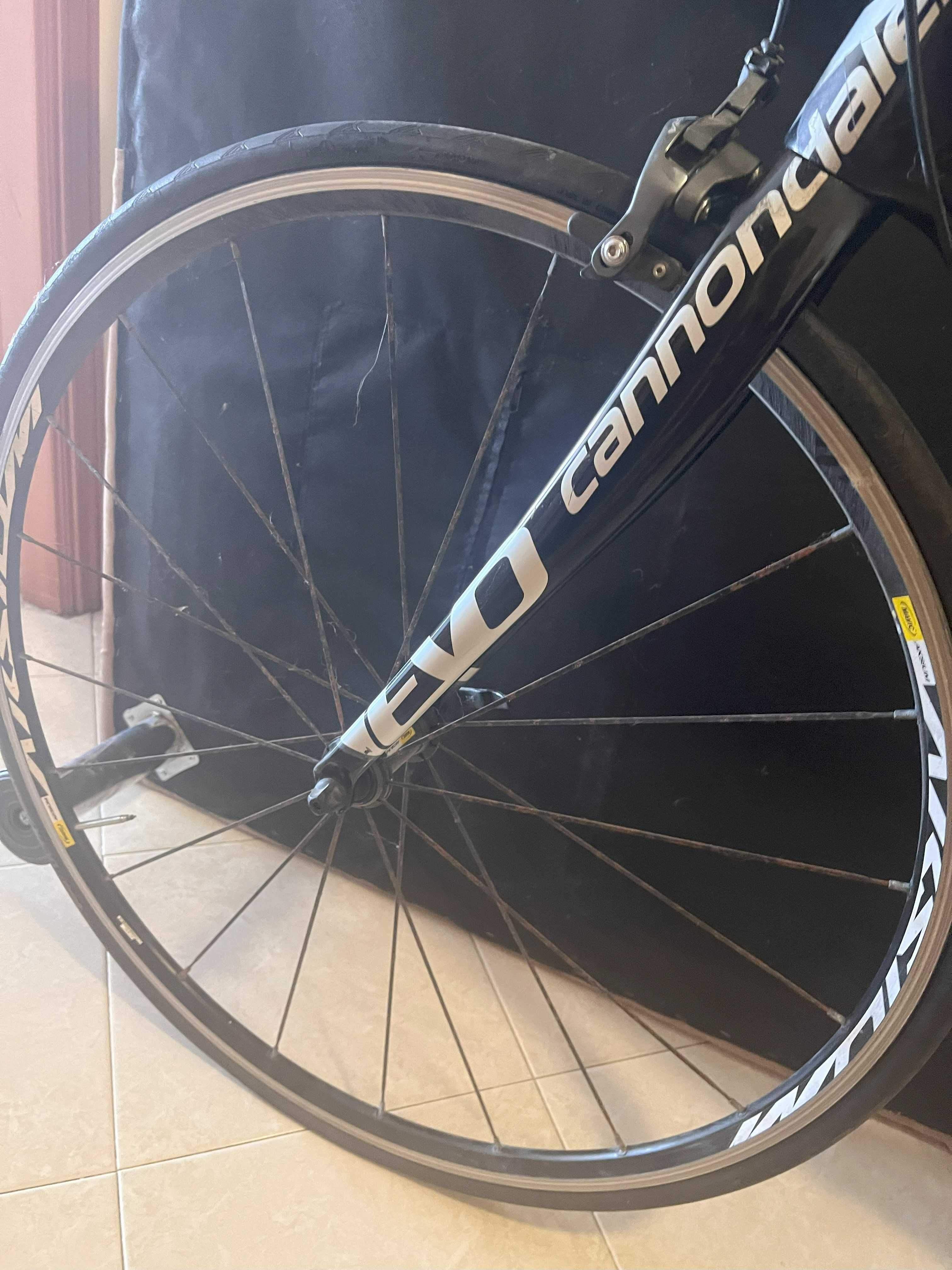 Bicicleta Cannondale Super Six Evo tamanho 54