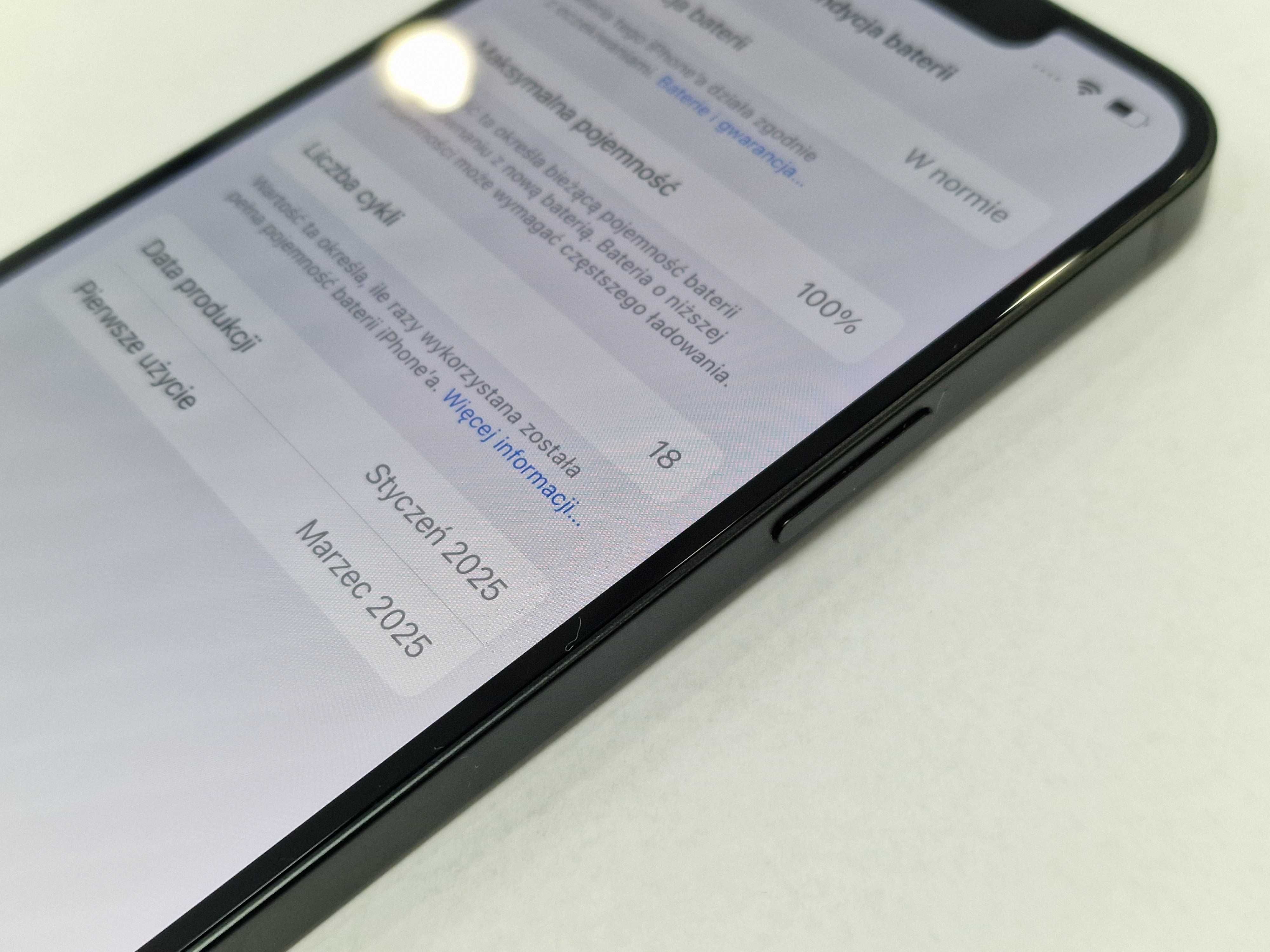 Iphone 16e 128GB/ Black/ A3409/ 100%/ Grade A+/ z Media Expert + ładow