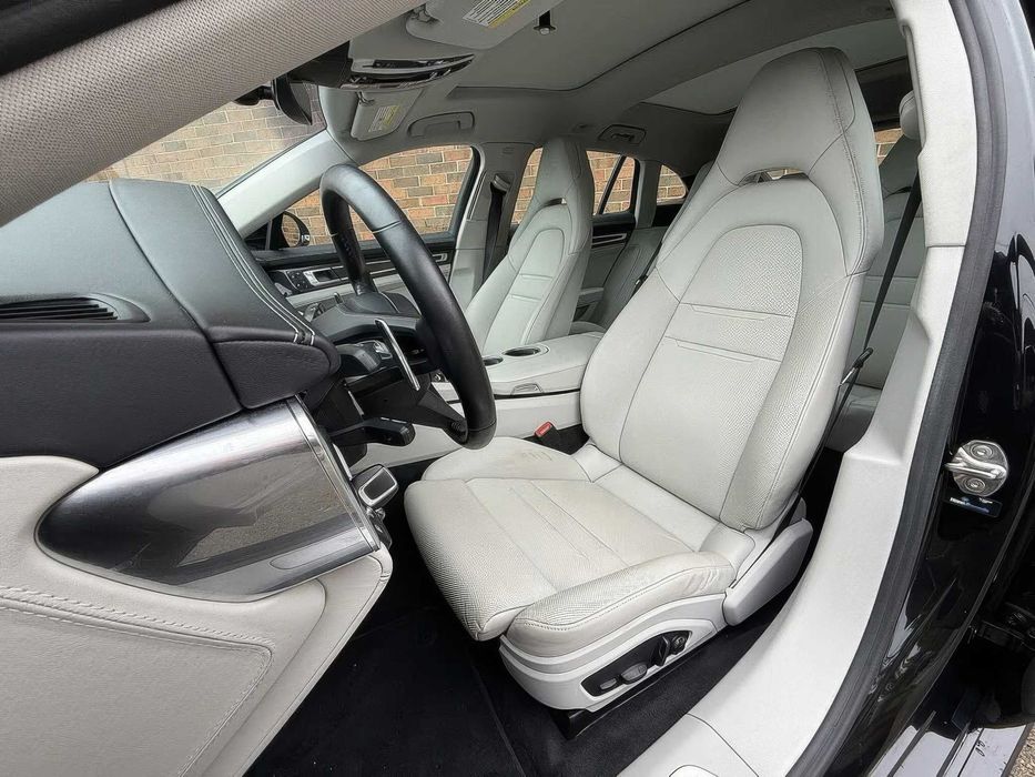 Porsche Panamera 4 Sport Turismo      2022