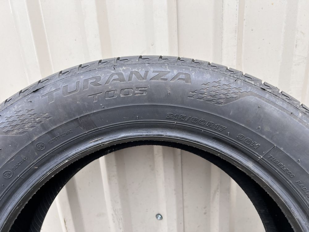 4 opony letnie 215/60/17 Demo Bridgestone Turanza T005