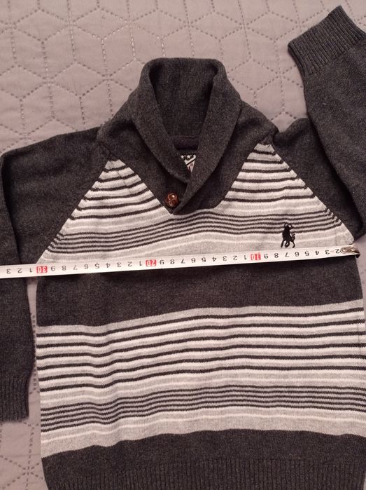 Elegancki sweter Rebel r 98