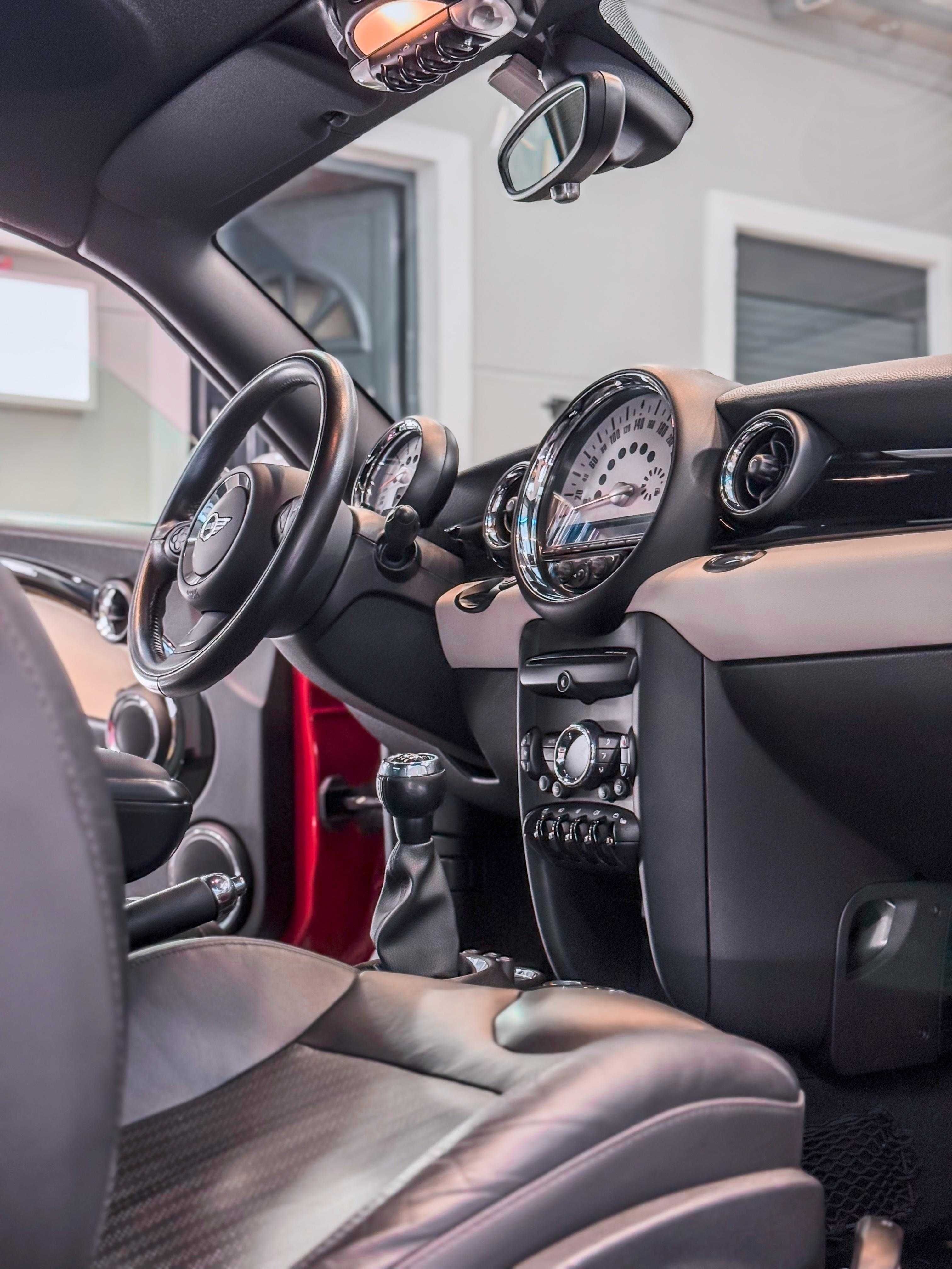 Mini Coupé Cooper S (Negociável)