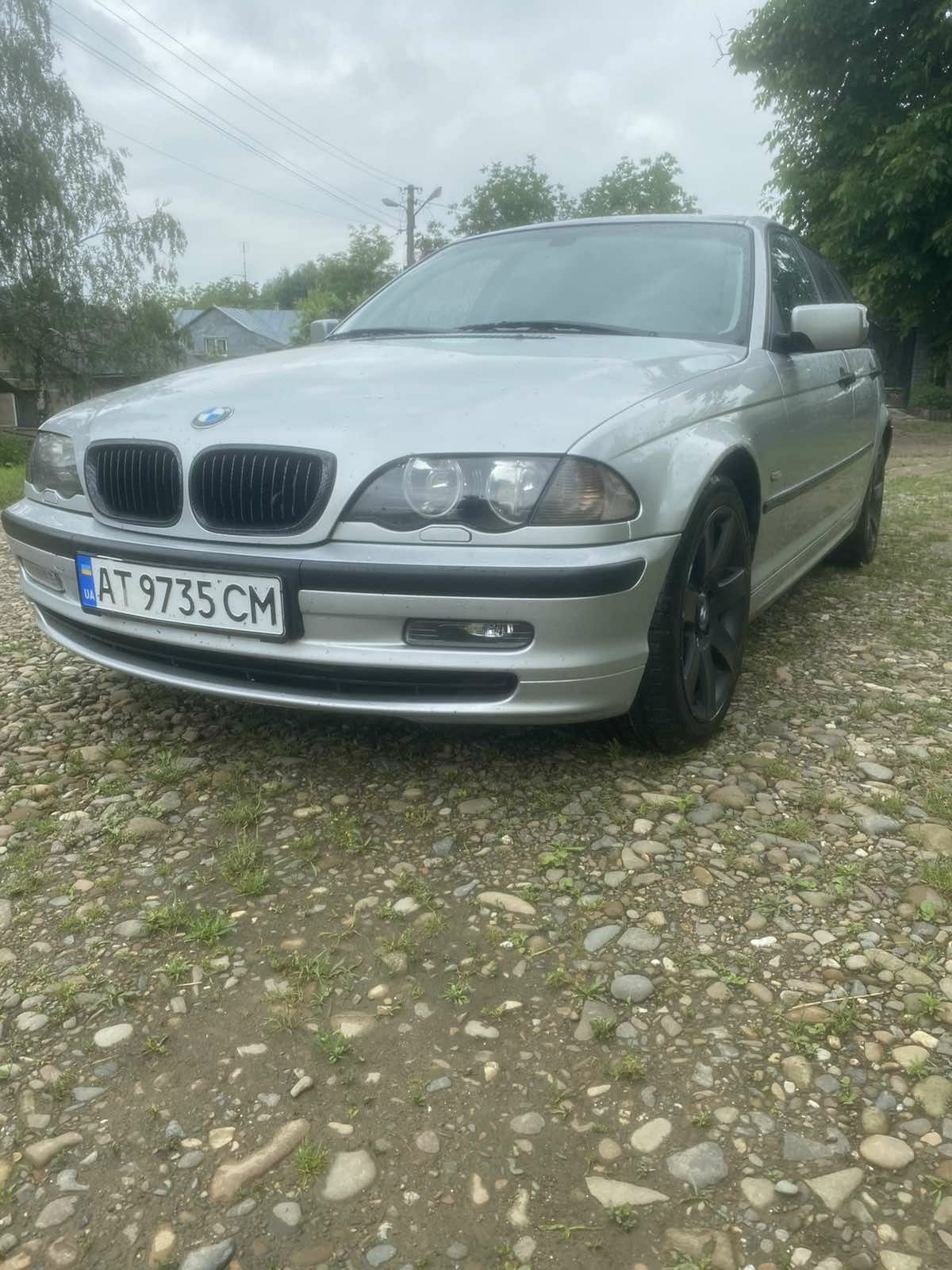 Продам BMW 320D.