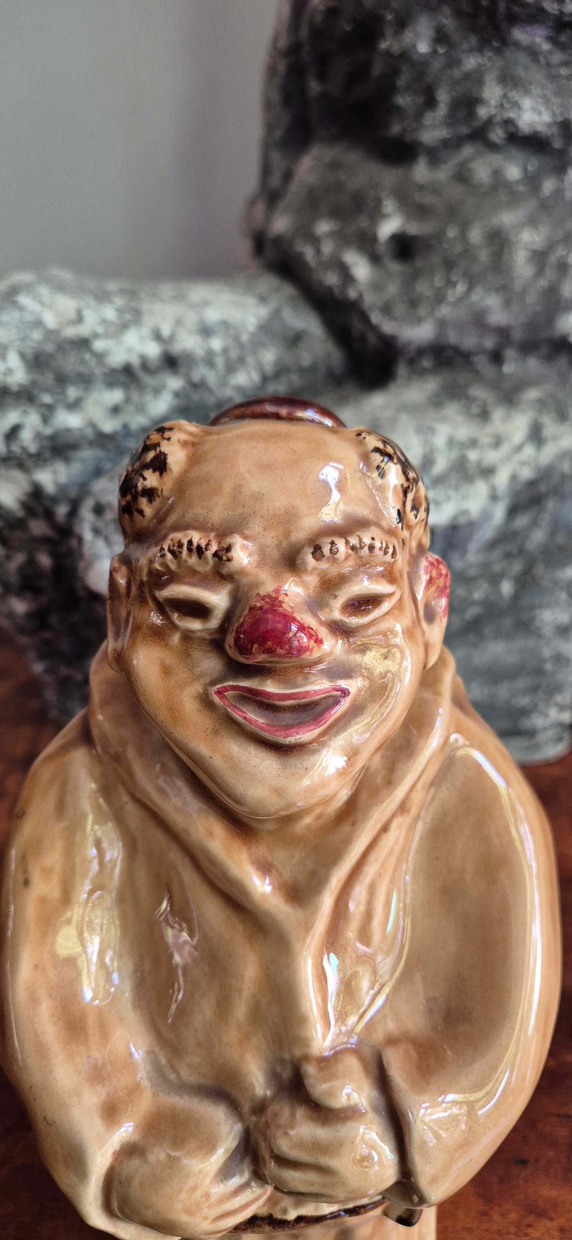 Ceramiczna butelka karafka na brandy barbotine sygnowana Vercor dekor