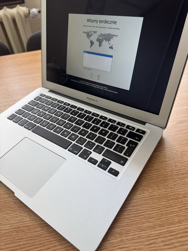 Nowa cena Macbook air 1466