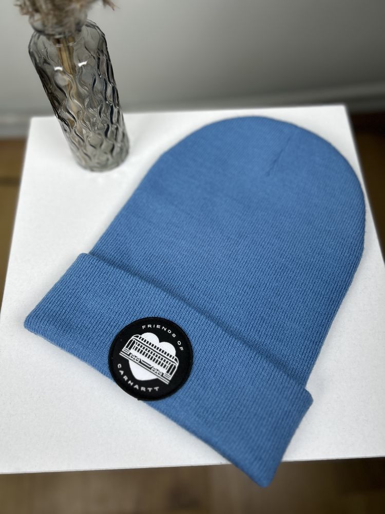 Błękitna niebieska czapka beanie carhartt
