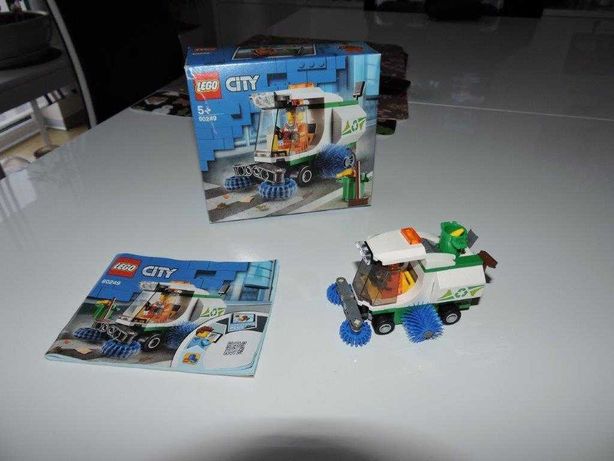 LEGO CITY 60249 - Zamiatarka