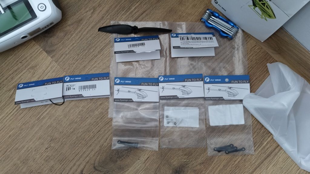 Helikopter rc FW450 GPS + 3x4000mah 100c