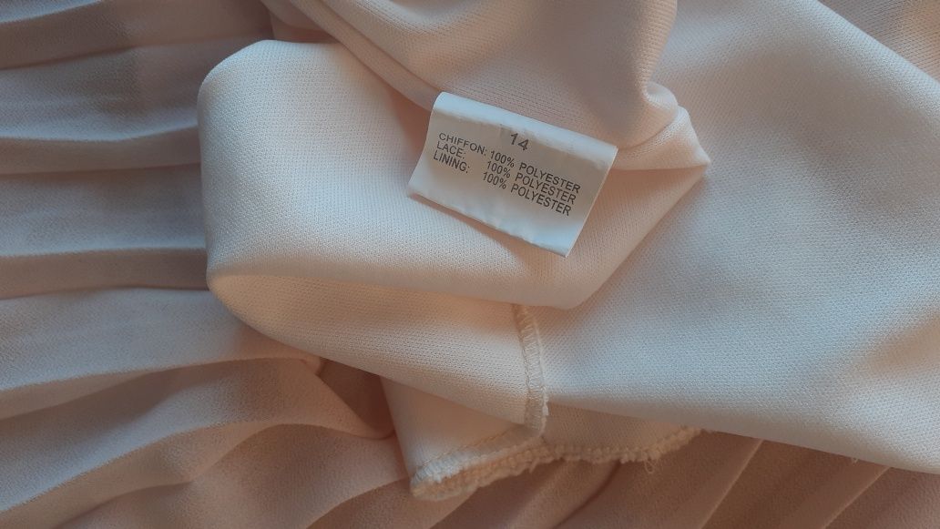Plisowana szyfonowa sukienka open back
