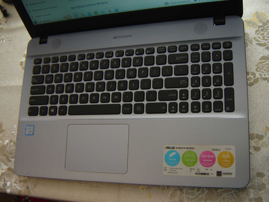 Laptop ASUS X541U/CORE i3/1TB/4 GB/WIN 10